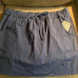 Zac & Rachel Navy size XL skort.